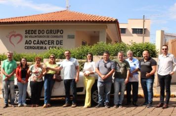 Governo Municipal efetua doação de veículo ao Voluntários de Combate ao Câncer 