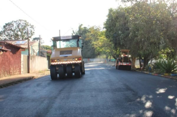 Prefeitura conclui recapeamento da Rua Joaquim Avelar de Campos e trecho da Domingos Firacce 