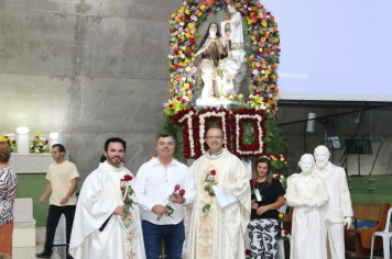 Autoridades municipais participam da Missa do Centenário de Santa Teresinha 