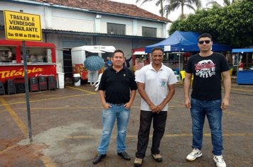 Prefeitura disciplina área para trailers e ambulantes 