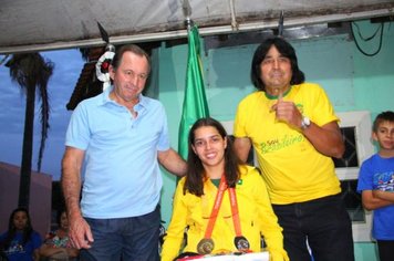 Cerqueirenses recepcionam Cátia