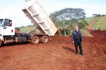 Prefeitura realiza parceria para obras na zona rural