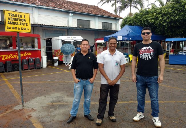 Prefeitura disciplina área para trailers e ambulantes 