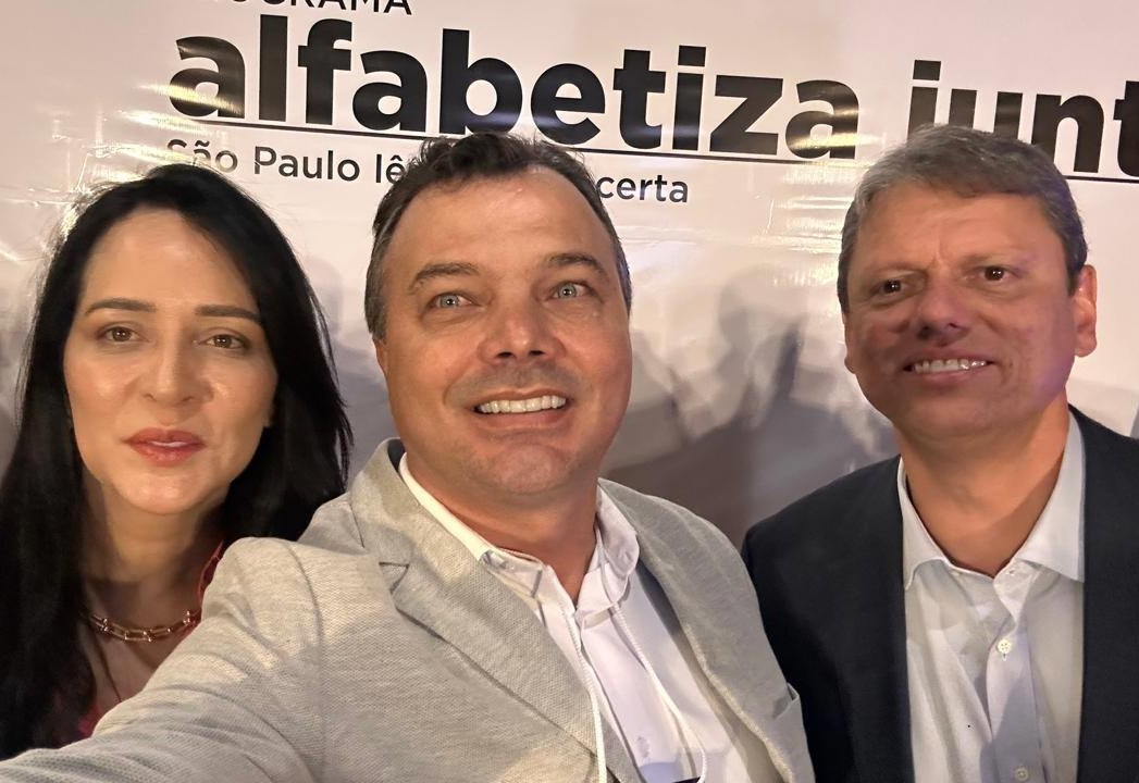 Escola França Nogueira recebe prêmio de Excelência Educacional do Estado